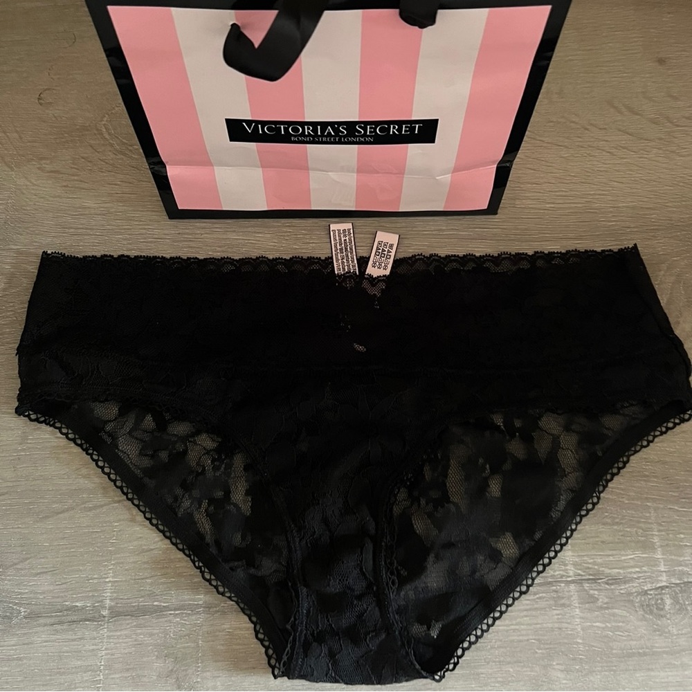 New Victoria’s Secret floral lace panties